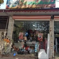 فروشگاه رنگ و ابزار یراق ملک زاده