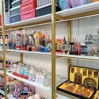 گالری عطر و کادویی رز سفید