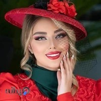 سالن آرایشگاه زنانه قرمز