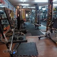 باشگاه بدنسازی هوتن