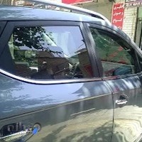شیشه اتومبیل امیر