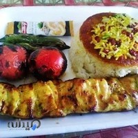 تهیه غذای حاج رضا