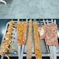 باغ رستوران زیبای خوشمزه زشت