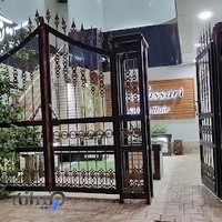 دکتر نصاری آبادان