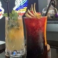 Hoopoe cafe کافه هوپــُ