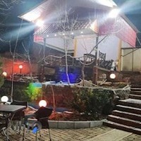 کافه رستوران سنتی عمارت چشمه سار