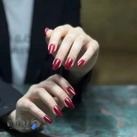 سالن زیبایی لاک قرمز