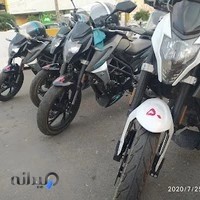 فروشگاه و تعمیرگاه موتورسیکلت اکبر۴۰۰