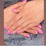 آرایشگر ناخن