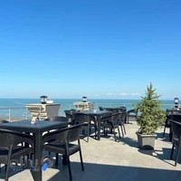 رستوران فود لانژ 365