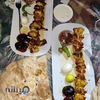 رستوران و سفره خانه سنتی عامو ممد⭐️⭐️⭐️⭐️⭐️