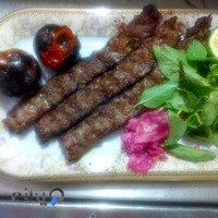 چلو کبابی گلپایگانی بومهن