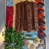 تهیه غذا و کباب سرای نوک و نمک
