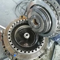 تعمیرگاه ماشین آلات راهسازی سنگین کاران نقش جهان