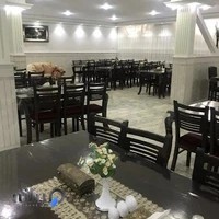 رستوران زمرد