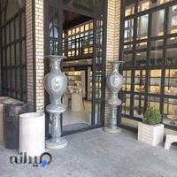 تزئينات سنگ قائم