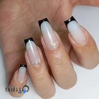 خدمات کاشت ناخن و پدیکور درمانی