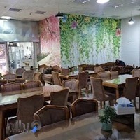 رستوران آقای لقمه