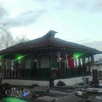 مسجد و بقعه آقا سید حسین کرجه پشت