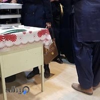 دکتر اکبری زاده