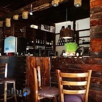 کافی شاپ چوبی