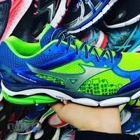 سنندج.تاناکورا.کفش آرمان