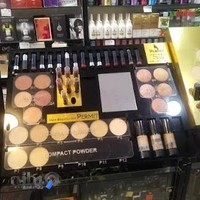 فروشگاه لوازم آرایشی ربکا