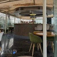 کافه رستوران لوکاس