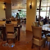 رستوران فست فود هفت درخت