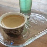 کافه و رستوران بلوط