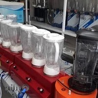 بلندر صنعتی مخلوط کن میکسر صنعتی کارگاه ولتاژصنعت نمایندگی هاردستون در اصفهان