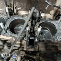 تعمیرگاه موتور سنگین ولوازم یدکی رضا