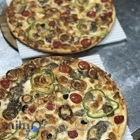 پیتزا برگر ماه