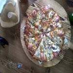 خانه پیتزا کارن