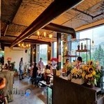 کافه رستوران چارلی