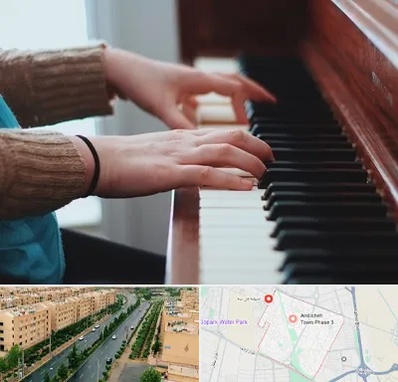 استاد پیانو در فاز سه اندیشه