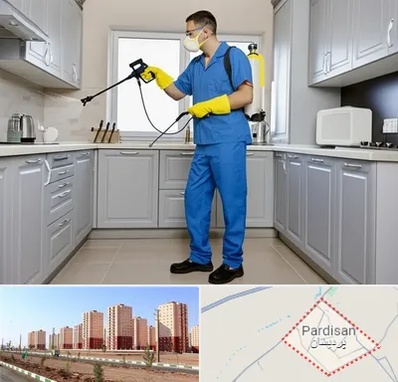 سمپاشی در پردیسان قم 