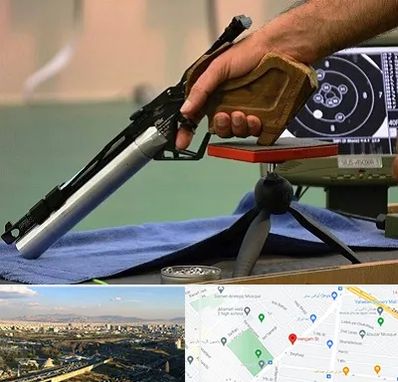 مربی تیراندازی در هنگام