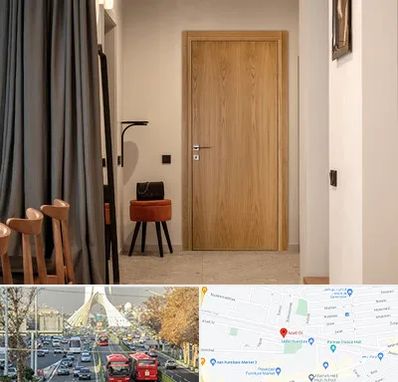 درب چوبی در خیابان آزادی