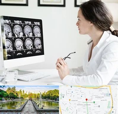 رادیولوژیست خانم در سرسبز