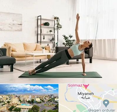 کلاس یوگا در میانه