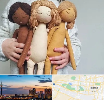 کلاس عروسک سازی در غرب تهران